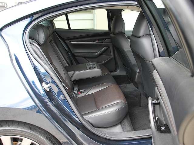 ＭＡＺＤＡ３セダン １．８　ＸＤ　Ｌパッケージ　ディーゼルターボ　４ＷＤ　Ｂｏｓｅサウンドシステム（ＡＵＤＩＯＰＩＬＯＴ２＋Ｃｅｎｔｅｒｐ（16枚目）
