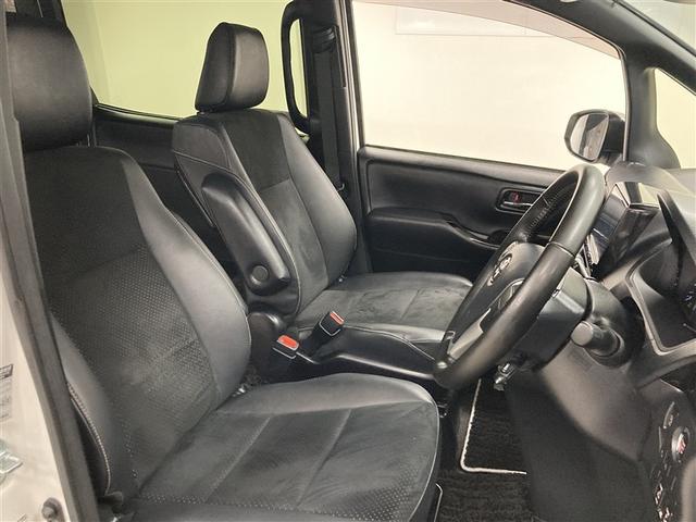 ヴォクシー ZS 煌III フルセグ メモリーナビ DVD再生 ミュージックプレイヤー接続可 バックカメラ 衝突被害軽減システム ETC 両側電動スライド LEDヘッドランプ ウオークスルー 乗車定員7人 3列シート 記録簿(31枚目)