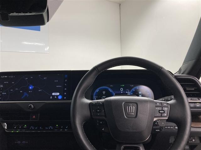 運転する空間としても、くつろぎの空間としてもベストなインテリア。