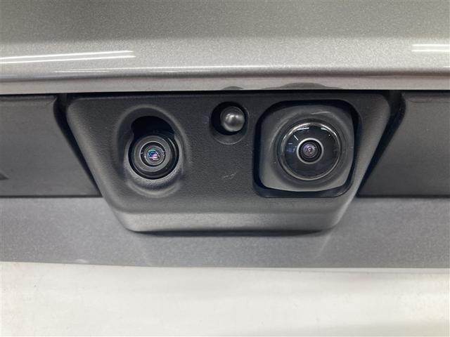 バックモニターが付いているから　後方確認もラクラク、便利な機能ですが直接目視確認することも　お忘れなく！！