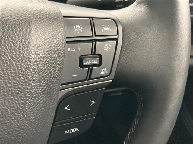 クルーズコントロール装備　アクセルを踏むことなく車速を一定キープ。高速道路も楽々走行出来ます。