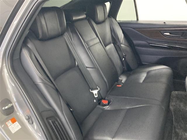 開放的な居心地のいい室内空間。乗り込んだ瞬間から優しく迎え入れてくれます。