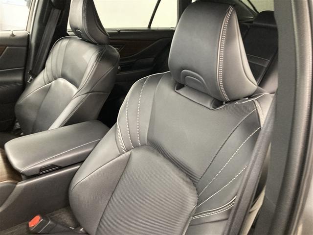 乗る人のことを考え、落ち着きに満ちた上質な空間を演出しています。