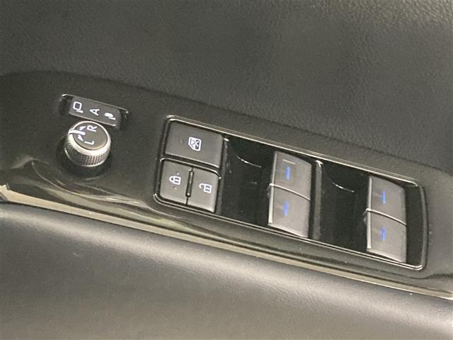 アルファード ３．５ＳＣ　４ＷＤ　メモリーナビ　ミュージックプレイヤー接続可　バックカメラ　衝突被害軽減システム　ＥＴＣ　ドラレコ　両側電動スライド　ＬＥＤヘッドランプ　乗車定員７人　３列シート　アイドリングストップ（30枚目）