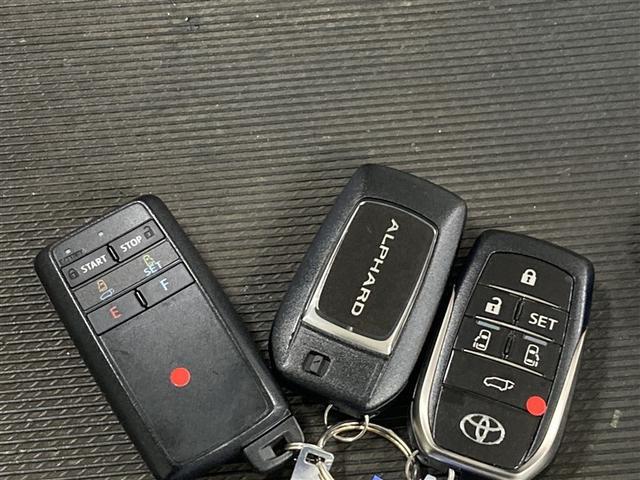 アルファード ３．５ＳＣ　４ＷＤ　メモリーナビ　ミュージックプレイヤー接続可　バックカメラ　衝突被害軽減システム　ＥＴＣ　ドラレコ　両側電動スライド　ＬＥＤヘッドランプ　乗車定員７人　３列シート　アイドリングストップ（39枚目）