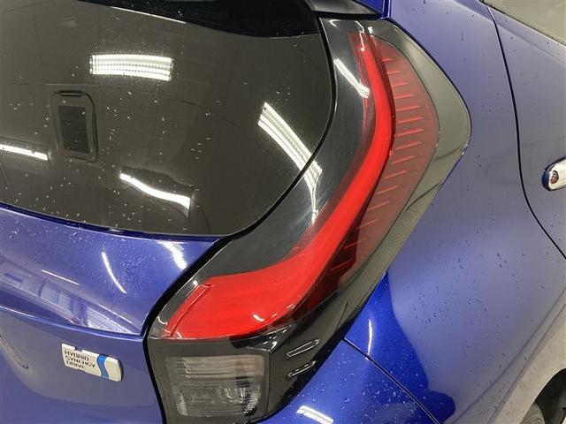 アクア Ｚ　４ＷＤ　メモリーナビ　ミュージックプレイヤー接続可　バックカメラ　衝突被害軽減システム　ＥＴＣ　ドラレコ　ＬＥＤヘッドランプ　ワンオーナー　記録簿（7枚目）
