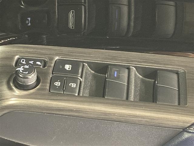 アクア Ｚ　４ＷＤ　メモリーナビ　ミュージックプレイヤー接続可　バックカメラ　衝突被害軽減システム　ＥＴＣ　ドラレコ　ＬＥＤヘッドランプ　ワンオーナー　記録簿（30枚目）