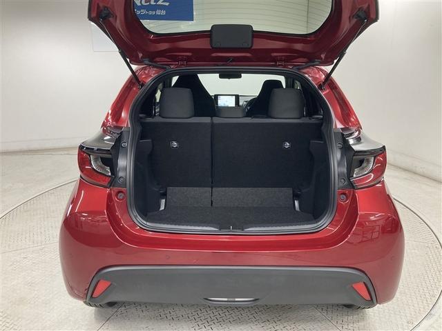 ヤリス Ｇ　メモリーナビ　ミュージックプレイヤー接続可　バックカメラ　衝突被害軽減システム　ＥＴＣ（12枚目）