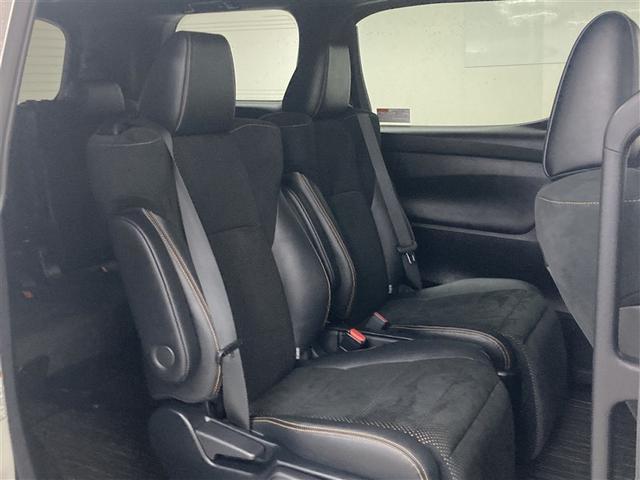 アルファード ２．５Ｓ　タイプゴールド　４ＷＤ　メモリーナビ　ＤＶＤ再生　ミュージックプレイヤー接続可　後席モニター　バックカメラ　衝突被害軽減システム　ＥＴＣ　ドラレコ　両側電動スライド　ＬＥＤヘッドランプ　乗車定員７人　３列シート（33枚目）