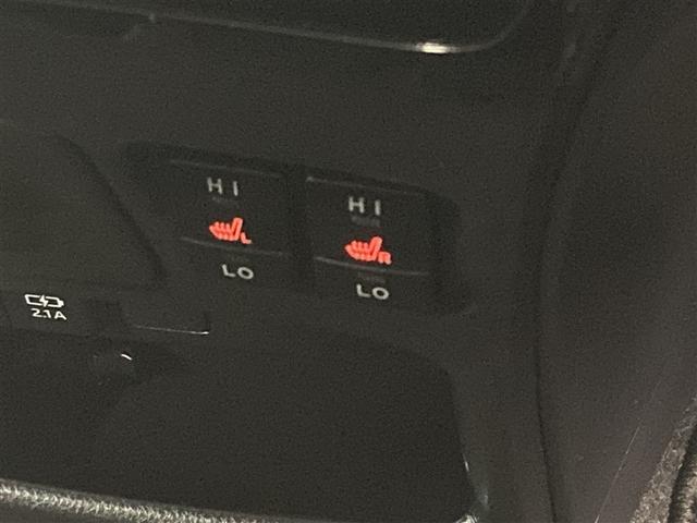 ���K���M�V�[�g�����@���E�����ɂ����镔�����������B�������̃h���C�u�����K�ɂȂ�܂��B