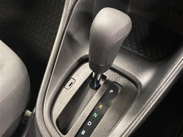 �V�t�g���o�[�͈����₷���A��ɂȂ��ތ`��B���L�΂��΃��o�[�Ɏ��R�ɓ͂����傤�ǂ����ʒu�ɔz�u����Ă��܂��B