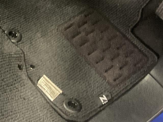 ��������A�t���A�}�b�g���A���������򂵂Ă���܂��B