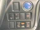 運転席からも操作ができる両側パワースライドドアです。ご家族の乗り降りがより便利になる、みんなが嬉しい装備です。