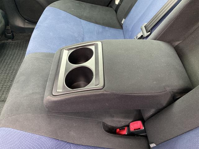 プリウス Ｓ　ＥＴＣ　バックカメラ　ナビ　ＴＶ　アルミホイール　オートライト　ＨＩＤ　スマートキー　電動格納ミラー　ＣＶＴ　盗難防止システム　衝突安全ボディ　ＡＢＳ　ＣＤ　ミュージックプレイヤー接続可　エアコン（31枚目）