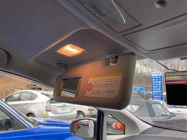 プリウス Ｓ　ＥＴＣ　バックカメラ　ナビ　ＴＶ　アルミホイール　オートライト　ＨＩＤ　スマートキー　電動格納ミラー　ＣＶＴ　盗難防止システム　衝突安全ボディ　ＡＢＳ　ＣＤ　ミュージックプレイヤー接続可　エアコン（45枚目）