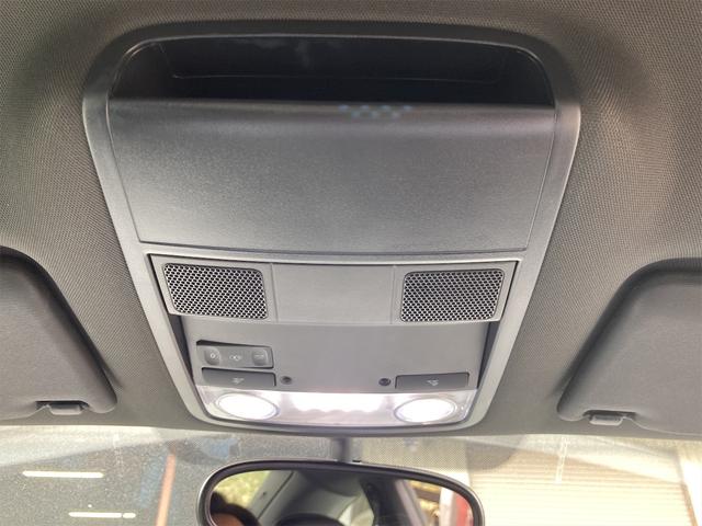 ザ・ビートル デザインレザーパッケージ　バックカメラ　オートクルーズコントロール　ＡＴ　ＨＩＤ　キーレスエントリー　電動格納ミラー　シートヒーター　アルミホイール　革シート　盗難防止システム　ＡＢＳ　ＣＤ　ミュージックプレイヤー接続可（39枚目）