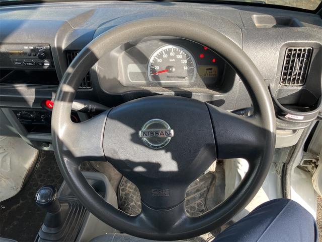 クリッパートラック ＤＸ　４ＷＤ　パワステ　軽トラック　ＭＴ　運転席エアバッグ（2枚目）