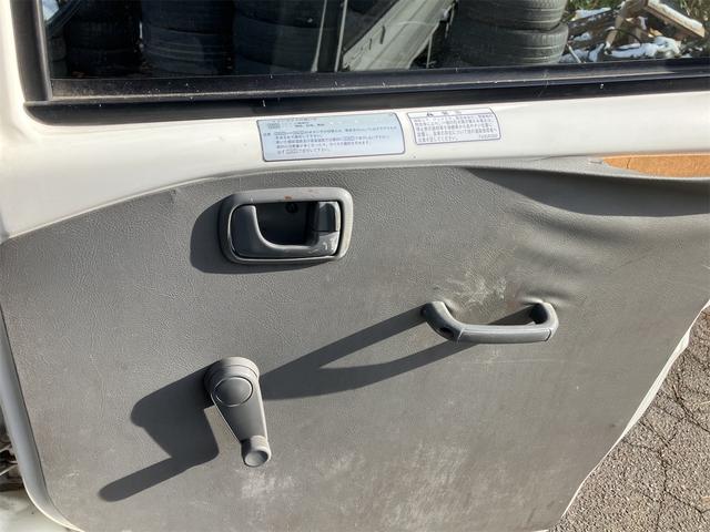 クリッパートラック ＤＸ　４ＷＤ　パワステ　軽トラック　ＭＴ　運転席エアバッグ（7枚目）