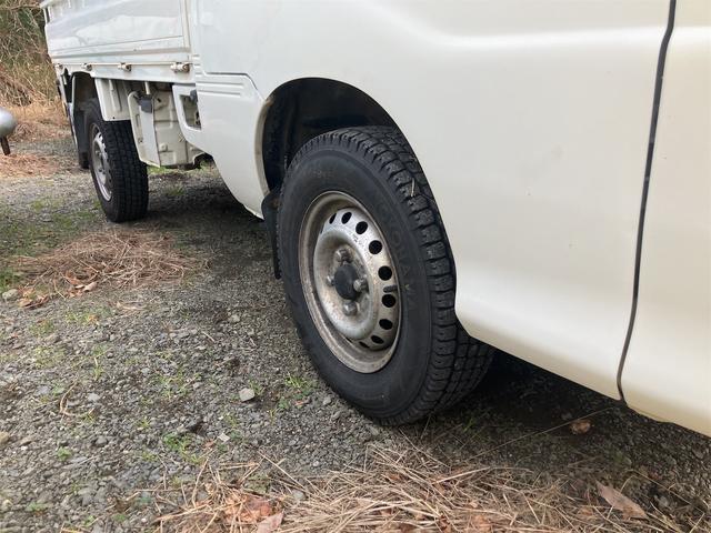 ハイゼットトラック 　４ＷＤ　ＭＴ　エアコン　パワステ（12枚目）