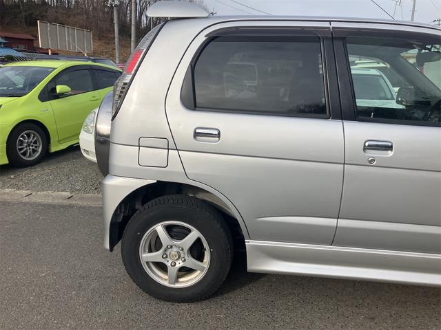 テリオスキッド カスタム　メモリアルエディション　４ＷＤ　ドライブレコーダー　キーレスエントリー　ＡＴ　ＣＤ　アルミホイール　衝突安全ボディ　エアコン　パワーステアリング　パワーウィンドウ（17枚目）