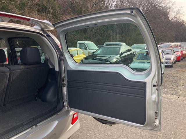 テリオスキッド カスタム　メモリアルエディション　４ＷＤ　ドライブレコーダー　キーレスエントリー　ＡＴ　ＣＤ　アルミホイール　衝突安全ボディ　エアコン　パワーステアリング　パワーウィンドウ（27枚目）