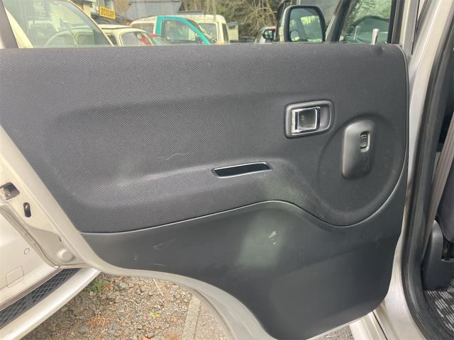 テリオスキッド カスタム　メモリアルエディション　４ＷＤ　ドライブレコーダー　キーレスエントリー　ＡＴ　ＣＤ　アルミホイール　衝突安全ボディ　エアコン　パワーステアリング　パワーウィンドウ（28枚目）