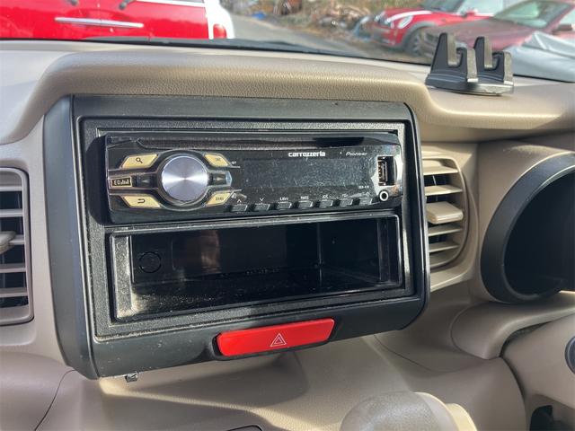 Ｎ－ＢＯＸ Ｇ　両側スライドドア　スマートキー　アイドリングストップ　電動格納ミラー　ベンチシート　ＣＶＴ　盗難防止システム　ＡＢＳ　ＥＳＣ　ＣＤ　ＵＳＢ　アルミホイール　衝突安全ボディ　エアコン　パワーステアリング（3枚目）