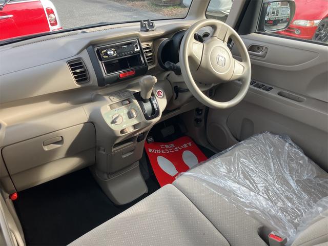 Ｎ－ＢＯＸ Ｇ　両側スライドドア　スマートキー　アイドリングストップ　電動格納ミラー　ベンチシート　ＣＶＴ　盗難防止システム　ＡＢＳ　ＥＳＣ　ＣＤ　ＵＳＢ　アルミホイール　衝突安全ボディ　エアコン　パワーステアリング（10枚目）