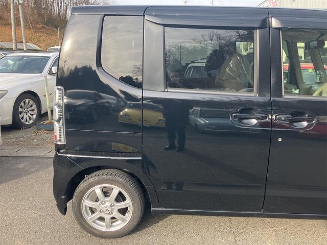 Ｎ－ＢＯＸ Ｇ　両側スライドドア　スマートキー　アイドリングストップ　電動格納ミラー　ベンチシート　ＣＶＴ　盗難防止システム　ＡＢＳ　ＥＳＣ　ＣＤ　ＵＳＢ　アルミホイール　衝突安全ボディ　エアコン　パワーステアリング（16枚目）