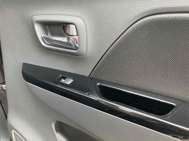 ワゴンＲ ２０周年記念車　ＥＴＣ　ナビ　衝突被害軽減システム　オートライト　ＨＩＤ　スマートキー　アイドリングストップ　シートヒーター　ベンチシート　ＣＶＴ　盗難防止システム　ＡＢＳ　ＥＳＣ　ＣＤ　アルミホイール（28枚目）