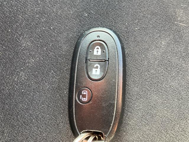 �X�}�[�g�L�[�V�X�e�����v�b�V���G���W���X�^�[�g�V�X�e���A�G���W���n���E��~�������^�b�`�ōs���A�L�[�̃��b�N�܂Ńh�A�m�u�ɐG��鎖�Ń����^�b�`����ōs�����Ƃ��o���܂���