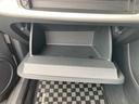デザインレザーパッケージ　バックカメラ　オートクルーズコントロール　ＡＴ　ＨＩＤ　キーレスエントリー　電動格納ミラー　シートヒーター　アルミホイール　革シート　盗難防止システム　ＡＢＳ　ＣＤ　ミュージックプレイヤー接続可（33枚目）