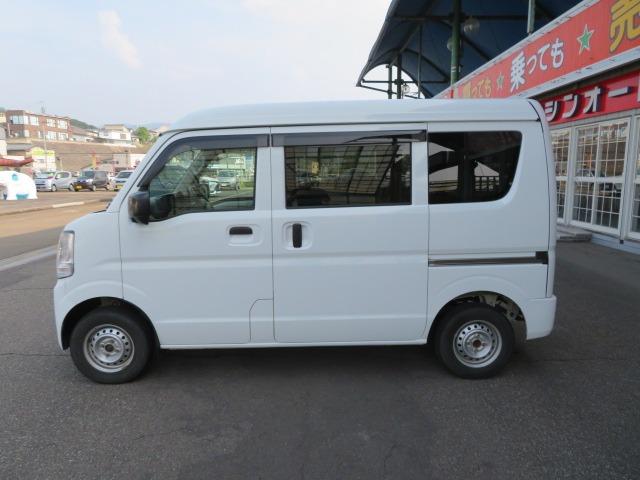 ＮＶ１００クリッパーバン ＤＸ　４ＷＤ　パワステ　エアコン　エアバッグ　ＡＢＳ　ＭＴ車　積載量３５０ｋｇ（8枚目）