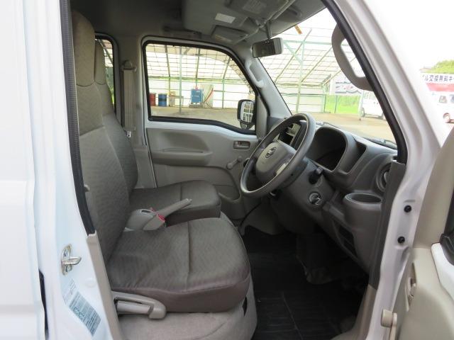 ＮＶ１００クリッパーバン ＤＸ　４ＷＤ　パワステ　エアコン　エアバッグ　ＡＢＳ　ＭＴ車　積載量３５０ｋｇ（12枚目）