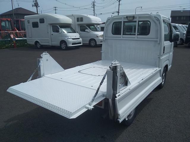アクティトラック 　トラック６６０ＳＤＸ　４ＷＤ　マニュアル車　エアコン　パワーステアリング　運転席エアバッグ　ドアバイザー　ＡＢＳ　修復歴無し（12枚目）