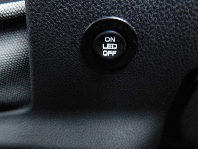 フォレスター Ｐｒｅｍｉｕｍ　ＥｙｅＳｉｇｈｔ搭載車　ＳＤナビ　Ｒカメラ　ＳＤナビ　リヤビューカメラ　ＥＴＣ　ドライブレコーダー　ＬＥＤアクセサリライナー　スマートリヤミラー　パワーリヤゲート　スバルリヤビークルディテクション　フロントビューカメラ　サイドビューカメラ（51枚目）
