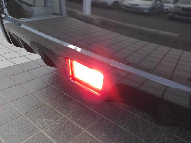 ＸＶ ２．０ｉ－Ｌ　ＥｙｅＳｉｇｈｔ　ＳＤナビ　ＳＤナビ　キーレスアクセス＆プッシュスタート　オートライト＆オートワイパー　左右独立温度調整機能付きオートエアコン　カーゴトレーマット　運転席パワーシート（17枚目）