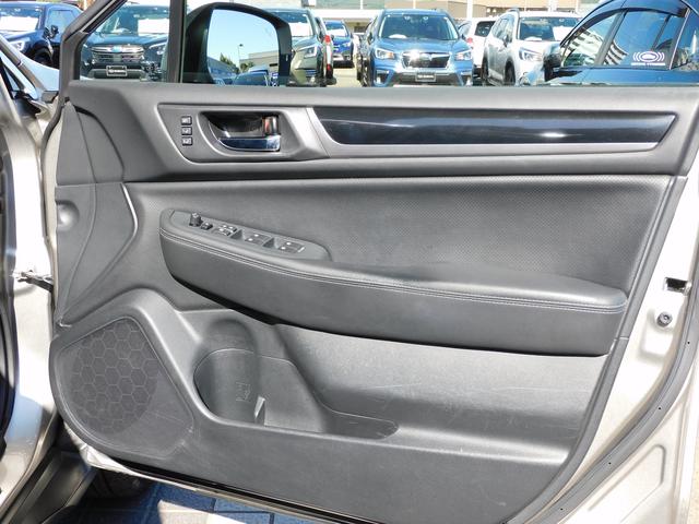 レガシィアウトバック Limited EyeSight搭載車 SDナビ Rカメラ SDナビ リヤビューカメラ ETC ドライブレコーダー ステアリングオーディオリモコン パワーリヤゲート 運転席・助手席・後席シートヒーター オートライト&オートワイパー(20枚目)