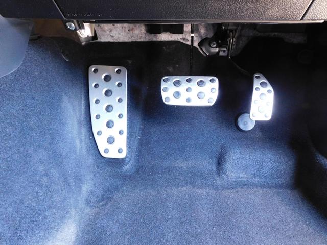 レガシィアウトバック Limited EyeSight搭載車 SDナビ Rカメラ SDナビ リヤビューカメラ ETC ドライブレコーダー ステアリングオーディオリモコン パワーリヤゲート 運転席・助手席・後席シートヒーター オートライト&オートワイパー(22枚目)