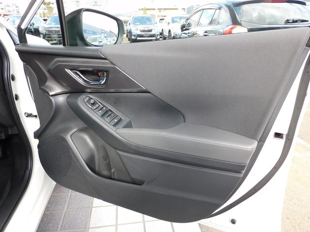 インプレッサ ST SDナビ 弊社元社用車 SDナビ フロントグリル ルーフスポイラー キーレスアクセス&プッシュスタート オートライト&オートワイパー フルオートエアコン スピーカー(フロント2+リヤ2)(20枚目)