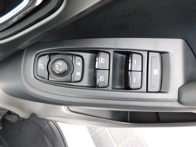 インプレッサ ST SDナビ 弊社元社用車 SDナビ フロントグリル ルーフスポイラー キーレスアクセス&プッシュスタート オートライト&オートワイパー フルオートエアコン スピーカー(フロント2+リヤ2)(21枚目)