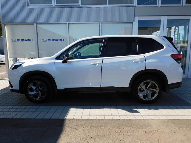 フォレスター STIスポーツ SDナビ Rカメラ ETC SDナビ リヤビューカメラ ETC2.0 パワーリヤゲート スマートリヤビューミラー スバルリヤビークルディテクション 運転席・助手席・後席シートヒーター ステアリングヒーター(9枚目)