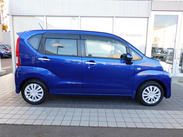 ステラ L スマートアシスト SDナビ Rカメラ SDナビリヤビューカメラ マニュアルエアコン 集中ドアロック機能付きキーレスエントリー パワーウィドウ 電動格納式ドアミラー ホイールキャップ付14インチスチールホイール(12枚目)