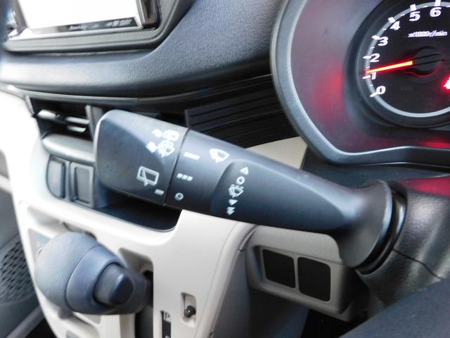 ステラ L スマートアシスト SDナビ Rカメラ SDナビリヤビューカメラ マニュアルエアコン 集中ドアロック機能付きキーレスエントリー パワーウィドウ 電動格納式ドアミラー ホイールキャップ付14インチスチールホイール(40枚目)