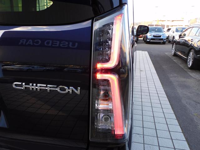 シフォン カスタムR スマートアシスト SDナビ Rカメラ SDナビ リヤビューカメラ LEDアクセサリーライナー キーレスアクセス&プッシュスタート オートエアコン リヤ左右パワースライドドア シートヒーター(17枚目)