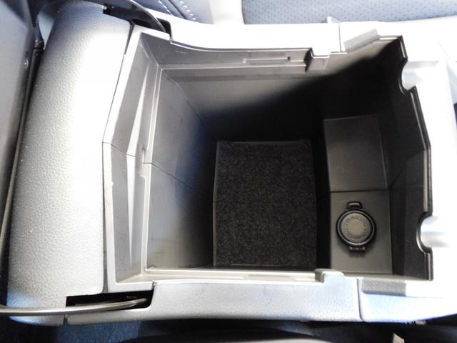 フォレスター スポーツ SDナビ Rカメラ SDナビ リヤビューカメラ スマートリヤビューミラー フロントビューカメラ サイドビューカメラ スバルリヤビークルディテクション 運転席・助手席・後席シートヒーター ステアリングヒーター(31枚目)