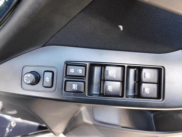 フォレスター 2.0i-S EyeSight SDナビ Rカメラ ETC SDナビ リヤビューカメラ ETC パワーリヤゲート 運転席・助手席シートヒーター付きパワーシート キーレスアクセス&プッシュスタート オートライト&オートワイパー(19枚目)