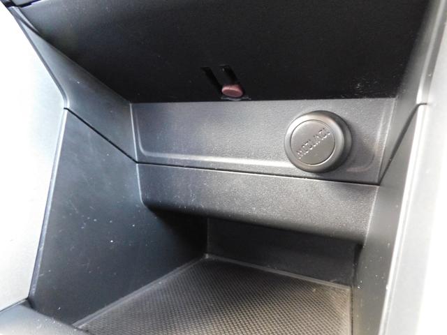 フォレスター 2.0i-S EyeSight SDナビ Rカメラ ETC SDナビ リヤビューカメラ ETC パワーリヤゲート 運転席・助手席シートヒーター付きパワーシート キーレスアクセス&プッシュスタート オートライト&オートワイパー(29枚目)