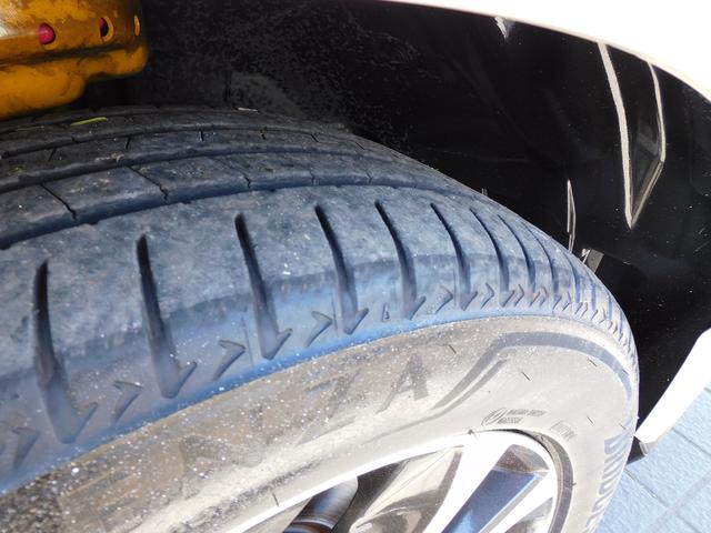 フォレスター 2.0XT EyeSight Brown Leather SDナビ リヤビューカメラ ETC2.0 パワーリヤゲート 運転席・助手席・後席シートヒーター キーレスアクセス&プッシュスタート LEDライナー 左右独立温度調整機能付きオートエアコン(8枚目)