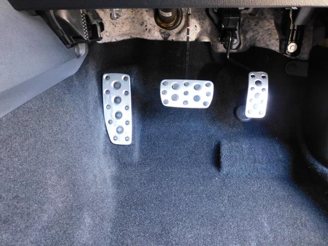 フォレスター 2.0XT EyeSight Brown Leather SDナビ リヤビューカメラ ETC2.0 パワーリヤゲート 運転席・助手席・後席シートヒーター キーレスアクセス&プッシュスタート LEDライナー 左右独立温度調整機能付きオートエアコン(24枚目)